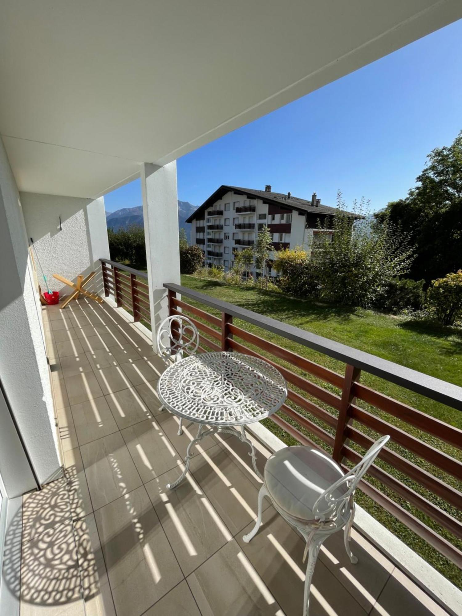 Luxury Apartment Кранс Монтана Екстериор снимка
